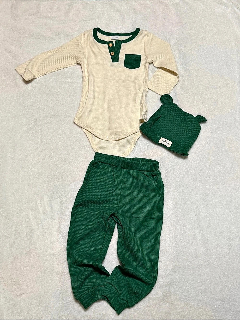 Baby 12-18M Green & Cream Set Like New